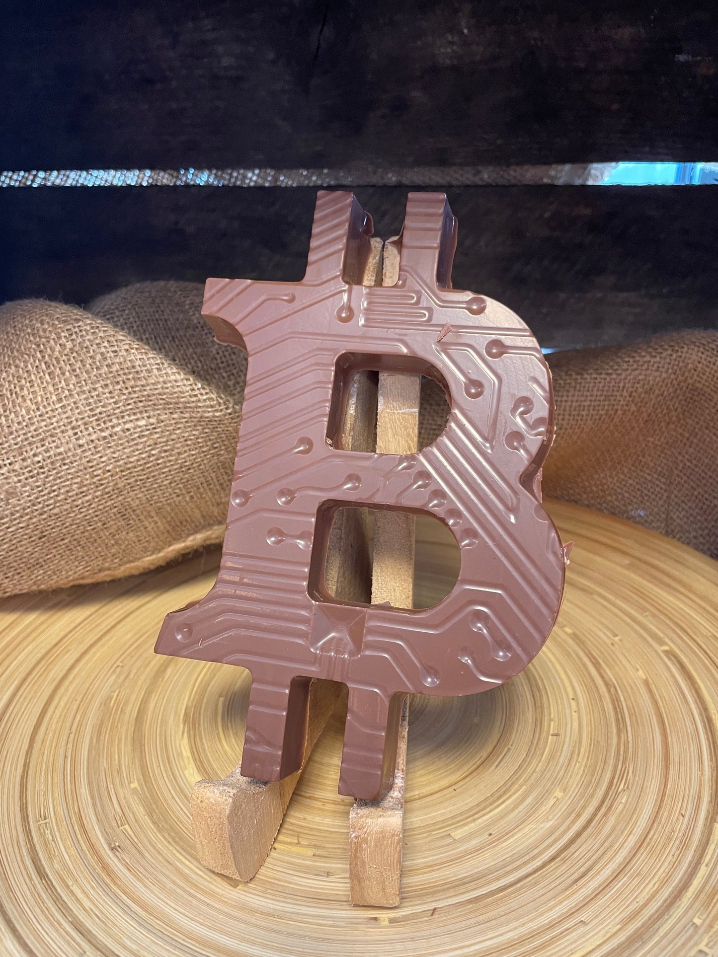 Bitcoin Schokoladenbuchstabe