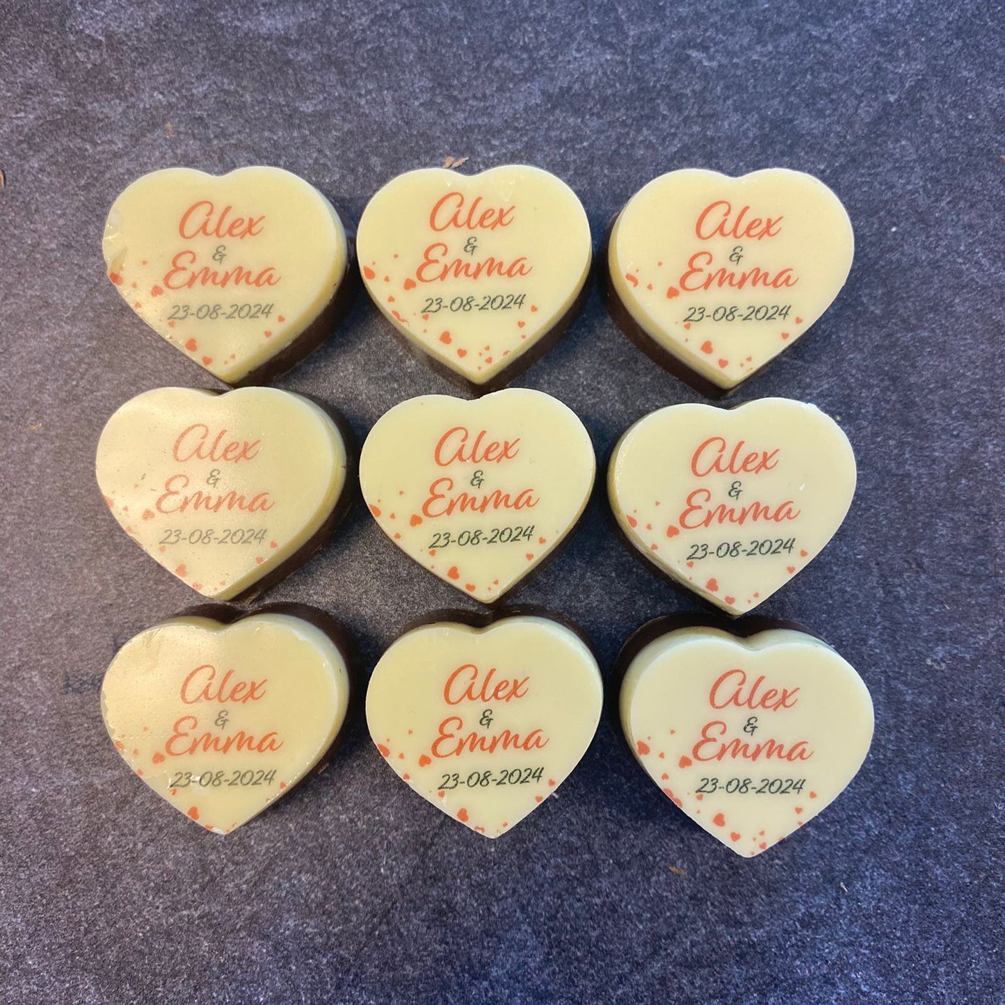 Personalisierte Herzpralinen