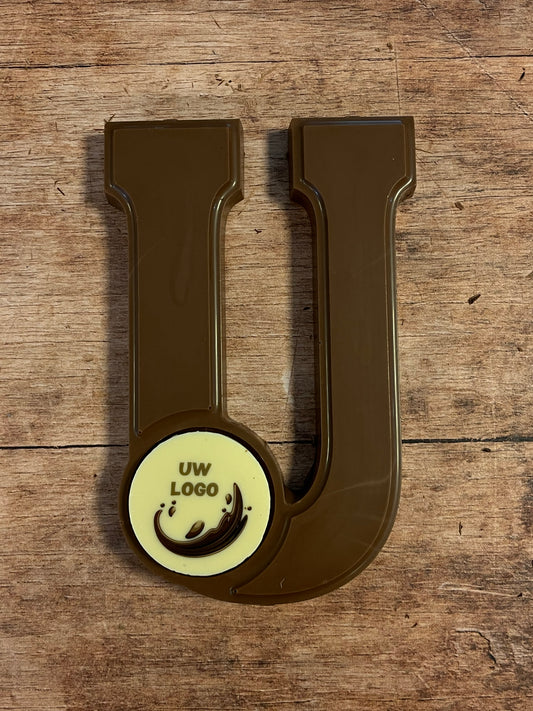 Chocoladeletter U met logo