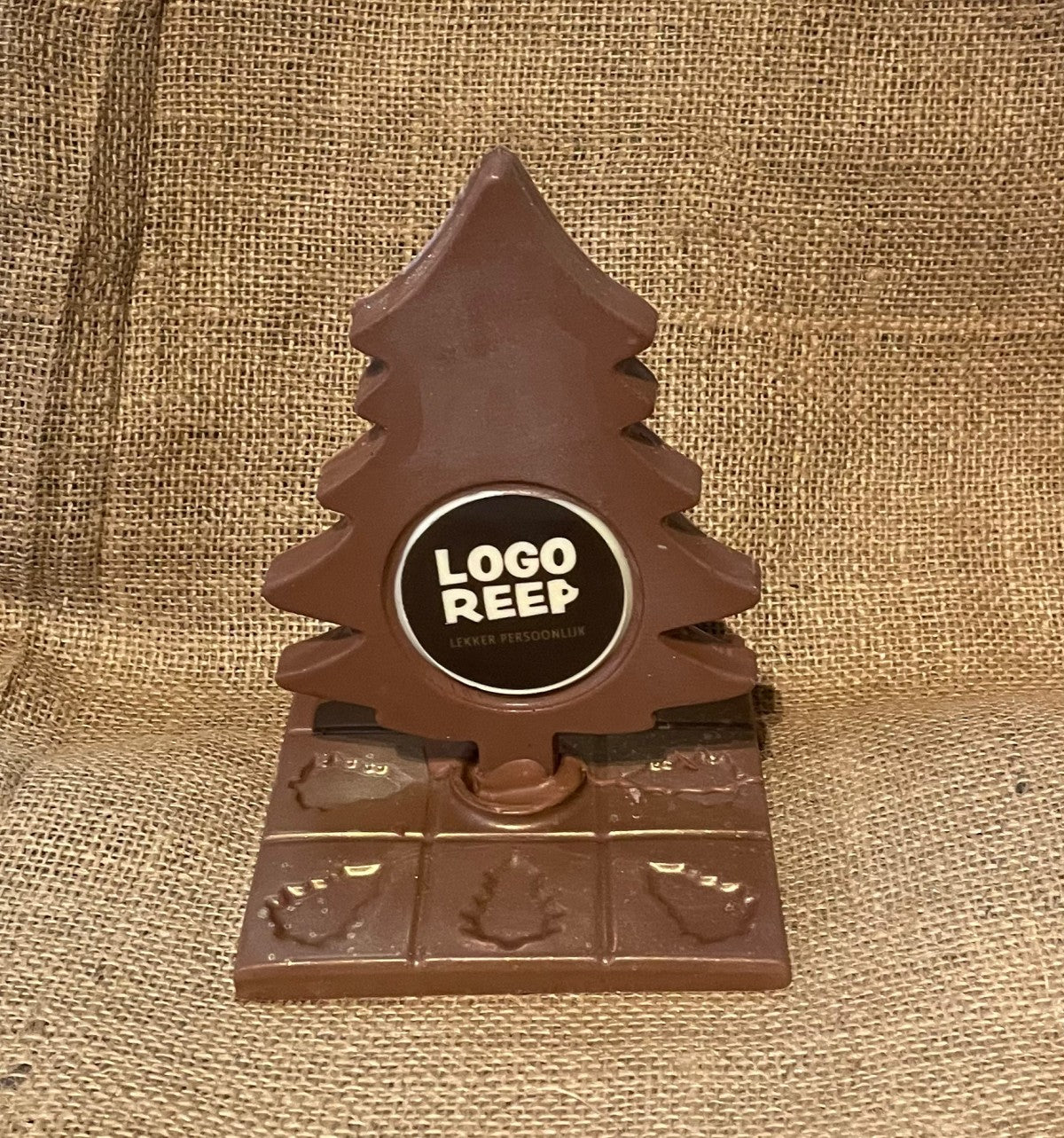 Chocolade kerstboom op voet